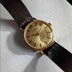 Vintage Tudor 1967 Gold/Champagne Dial- cordovan
